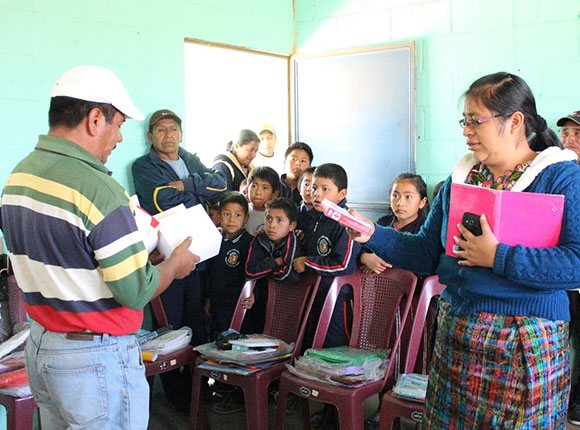 Photo of Guatemalan children in class